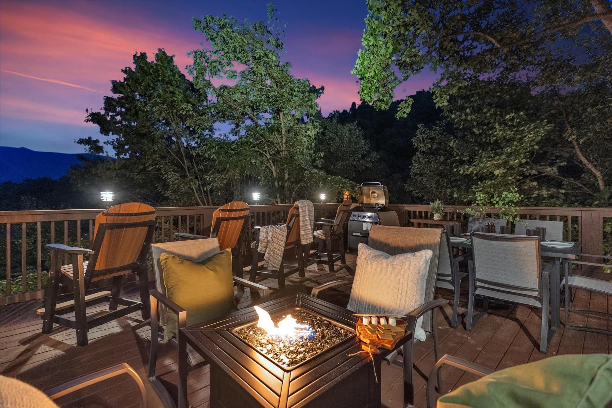 Family Chalet With Sauna, Hottub, Heavenly Views! Mins To Downtown! Gatlinburg Esterno foto
