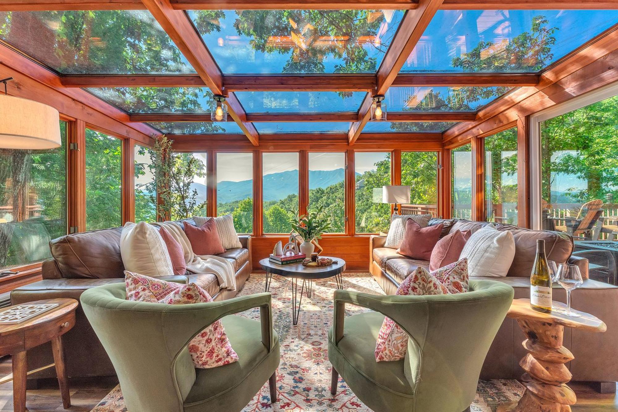 Family Chalet With Sauna, Hottub, Heavenly Views! Mins To Downtown! Gatlinburg Esterno foto