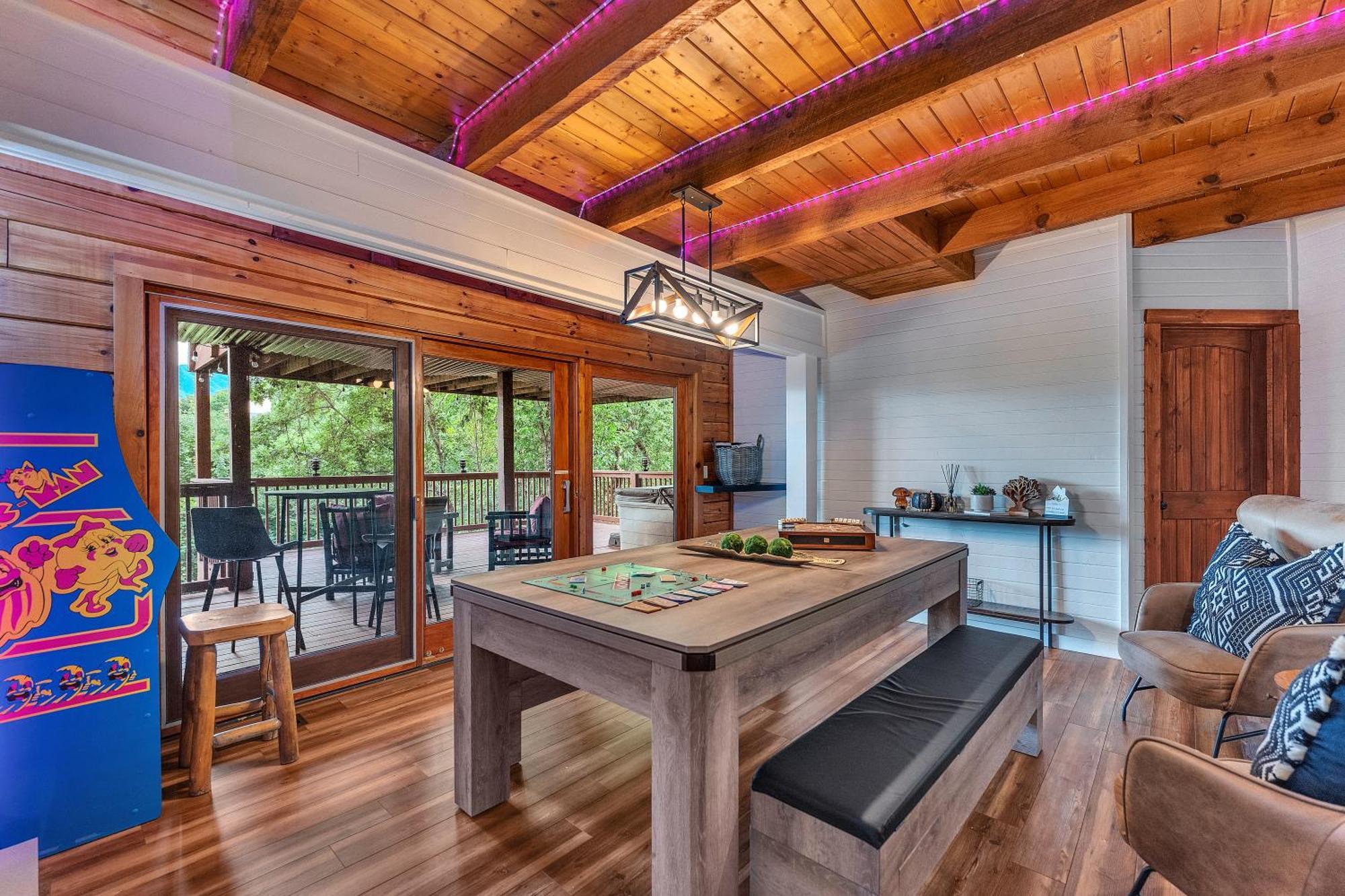 Family Chalet With Sauna, Hottub, Heavenly Views! Mins To Downtown! Gatlinburg Esterno foto