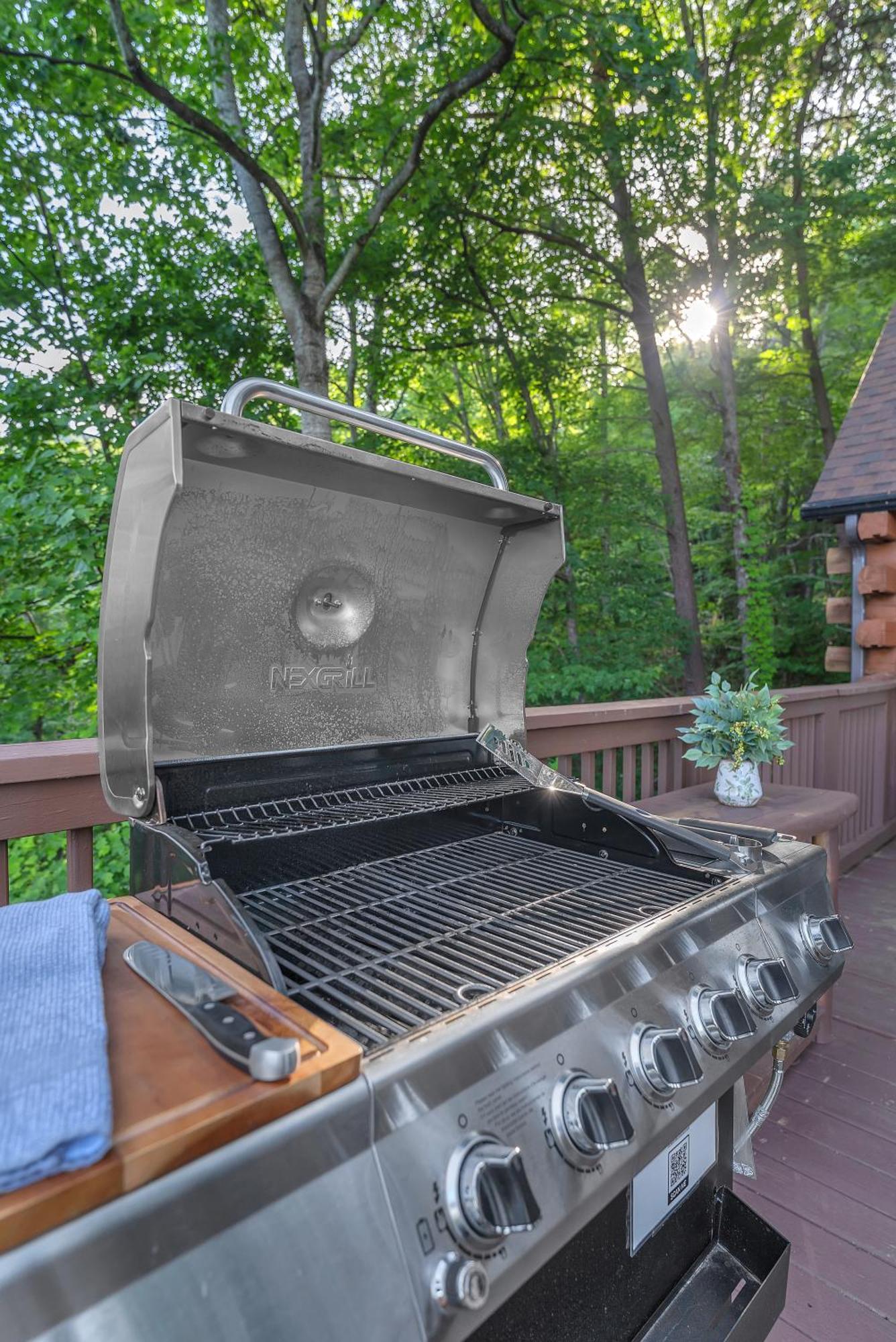 Family Chalet With Sauna, Hottub, Heavenly Views! Mins To Downtown! Gatlinburg Esterno foto