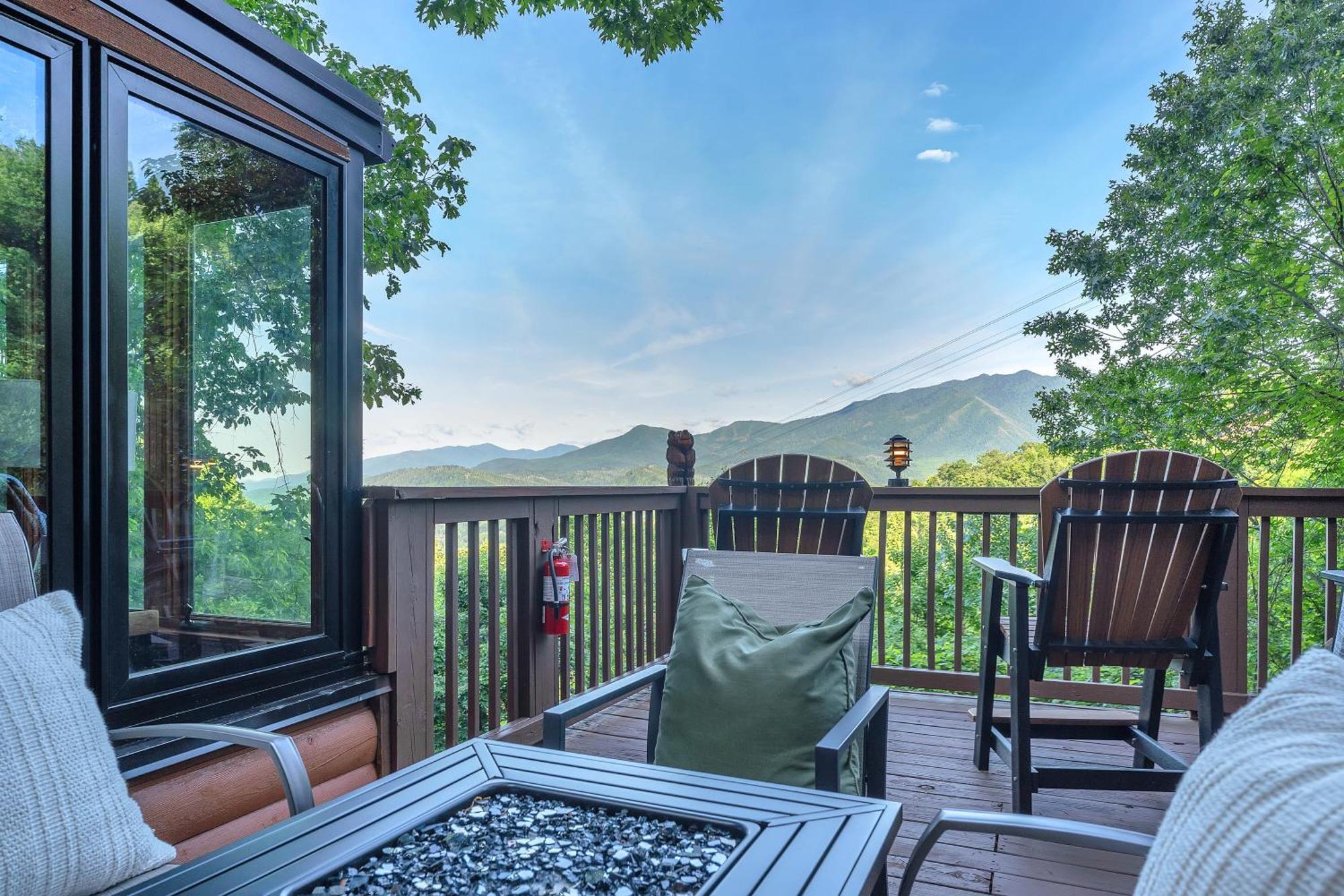 Family Chalet With Sauna, Hottub, Heavenly Views! Mins To Downtown! Gatlinburg Esterno foto